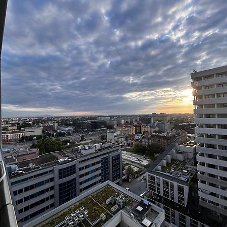 Apartament Podwale Odra Tower Rynek 15 Floor Breslavia Exterior foto